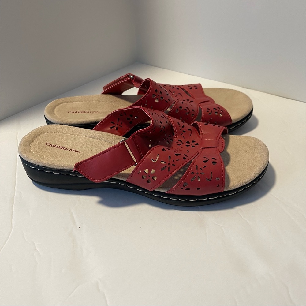 Croft & Barrow Red Wedge Sandal - Size 9 NWOT